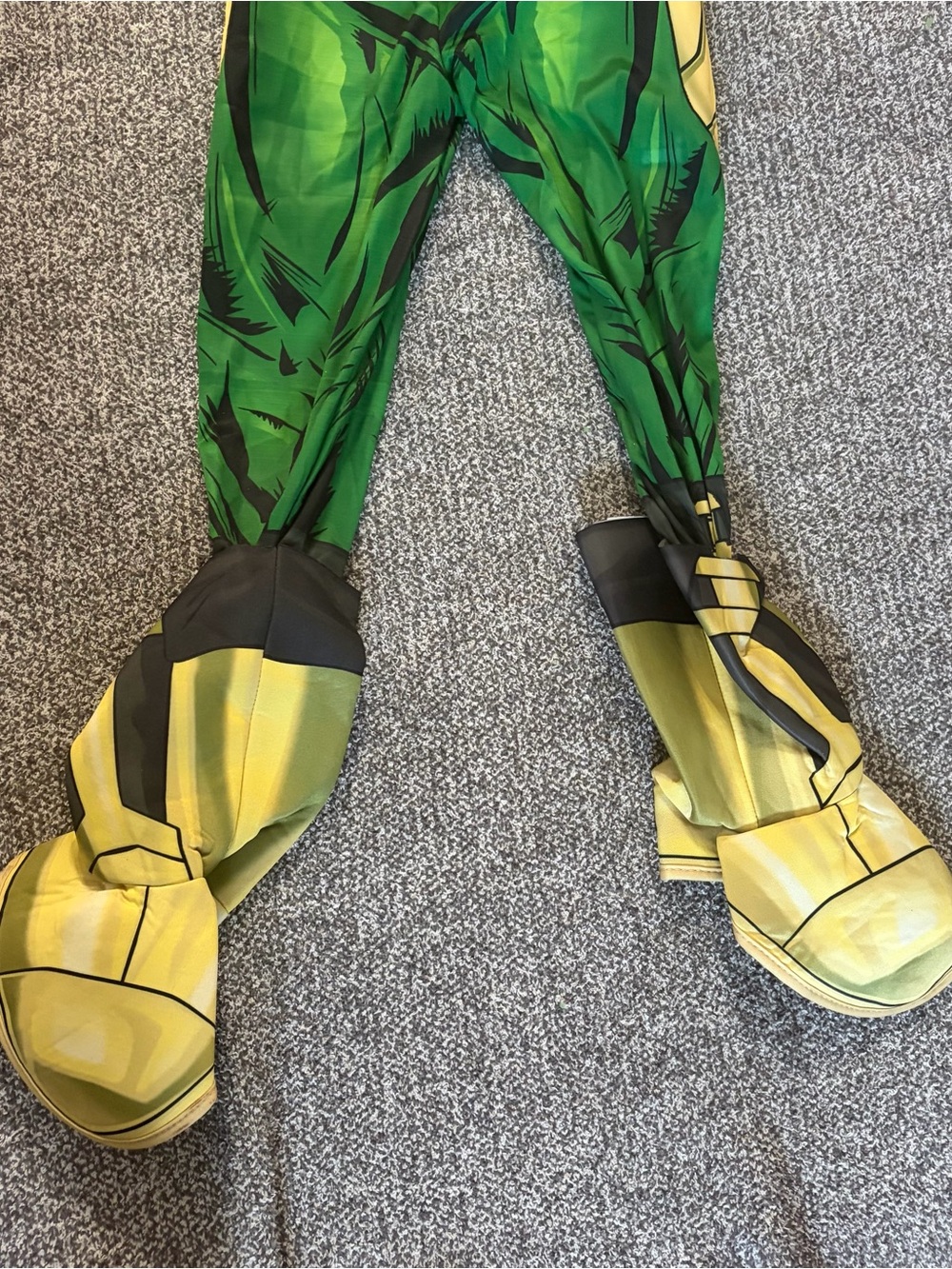 Avengers green and Gold Kids Superhero Costume - Brand: - Picture 7 of 9